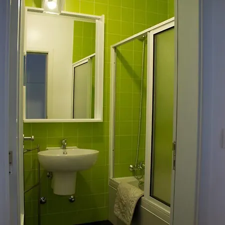 Baía Dos Golfinhos Horta Horta (Azores)